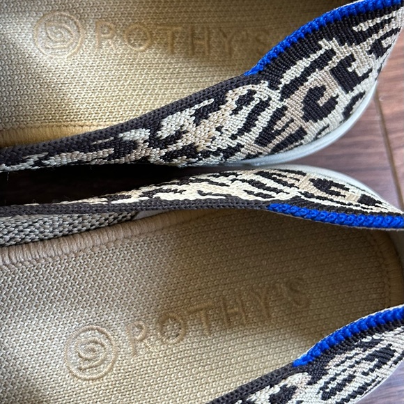 Rothy’s Limited Edition Camo Cat Leopard Slip On Knit Flat Sneakers Size 9 - Picture 2 of 4